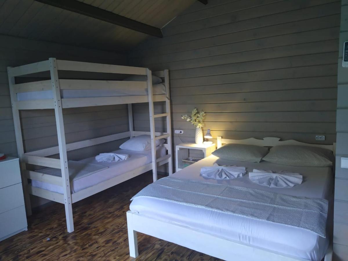 Guest House Lev 皮聪达 外观 照片