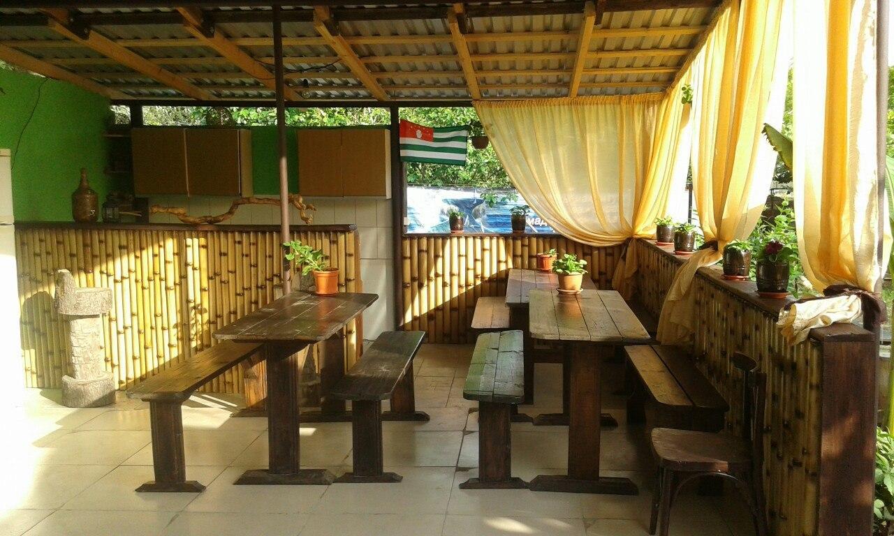 Guest House Lev 皮聪达 外观 照片