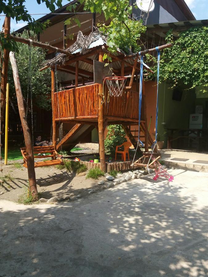 Guest House Lev 皮聪达 外观 照片